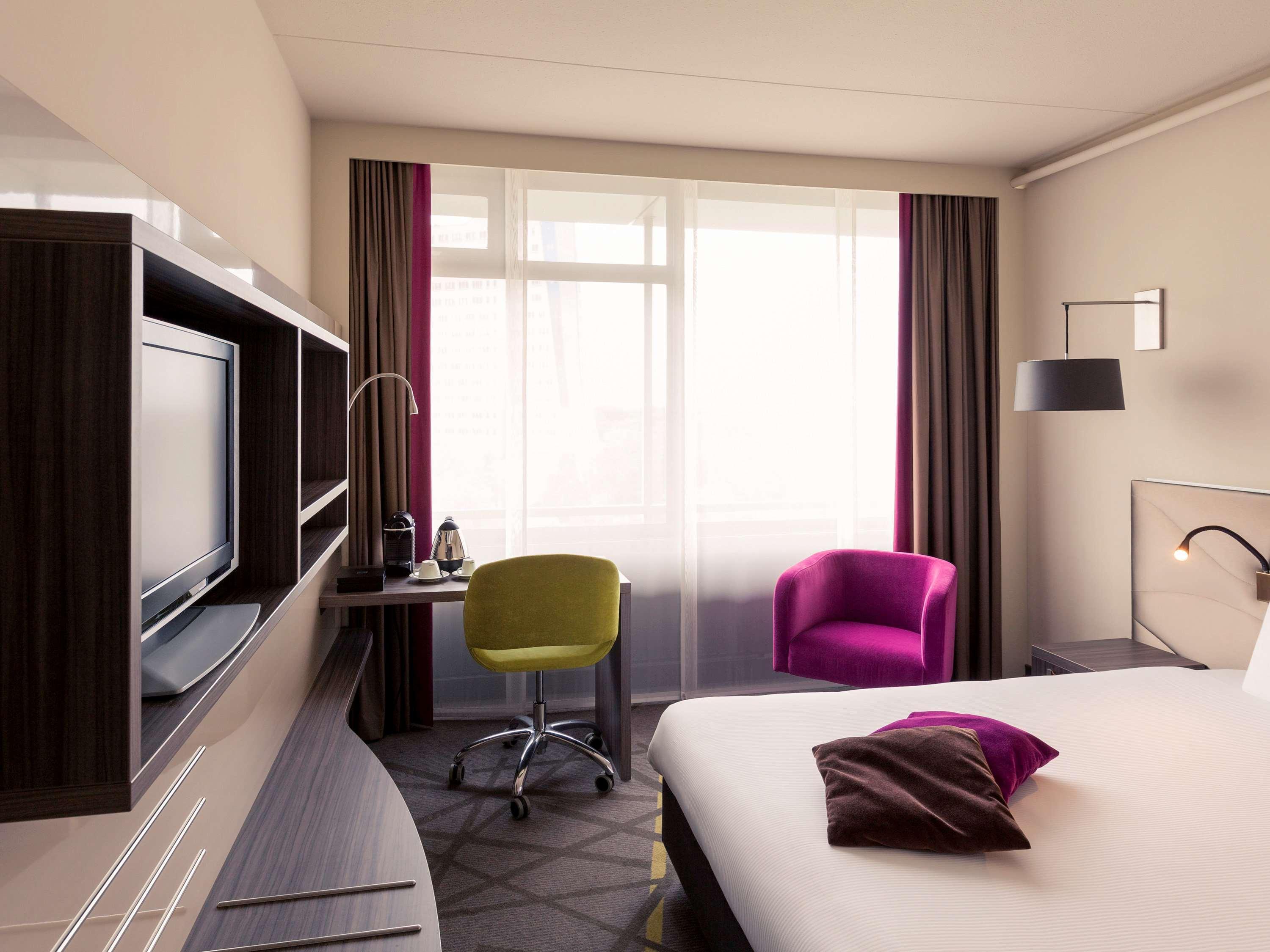 Mercure Hotel Groningen Martiniplaza Exterior photo