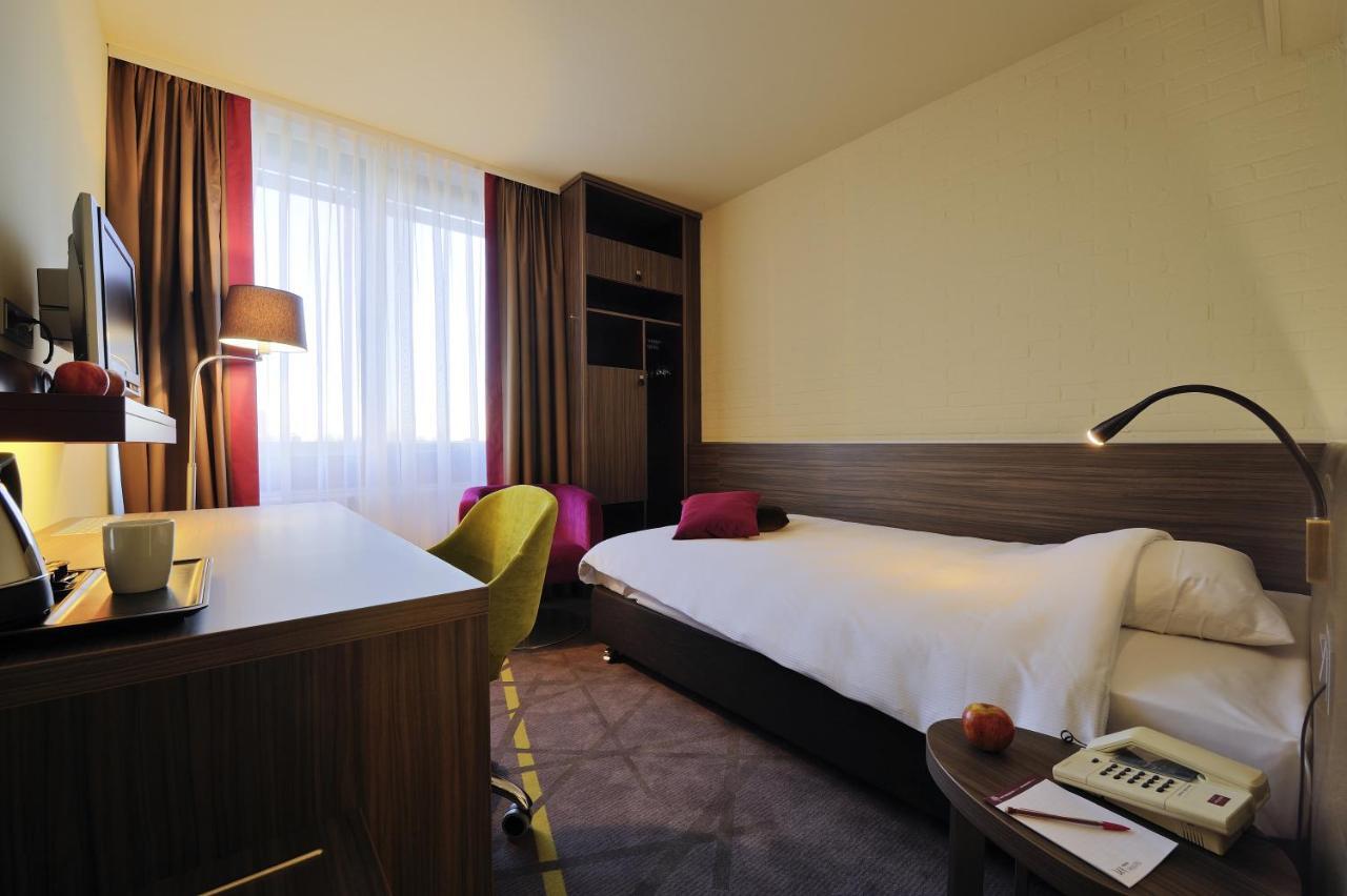 Mercure Hotel Groningen Martiniplaza Room photo